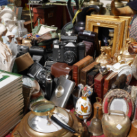 fleaMarket1